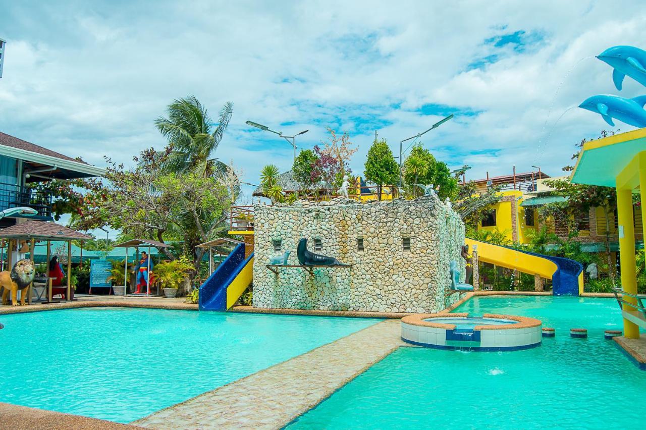 Moalboal Tropics Hotel Exterior photo