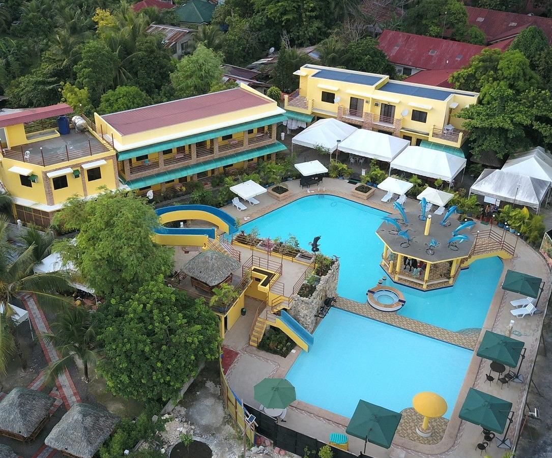 Moalboal Tropics Hotel Exterior photo